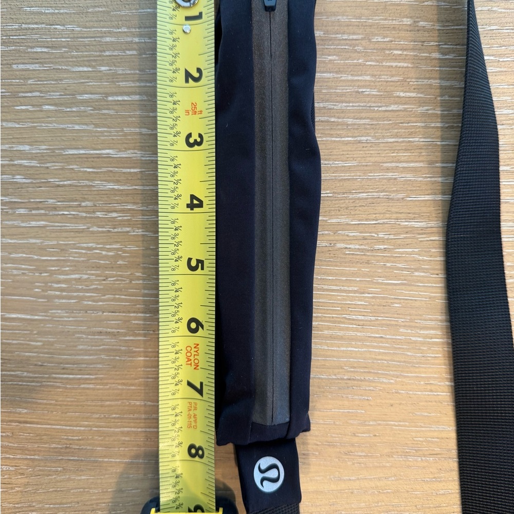 Lululemon Running Belt S/M - Picture 2 of 6